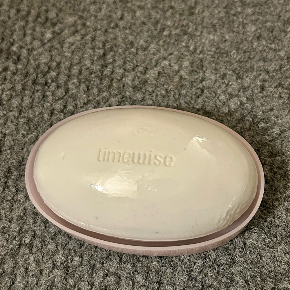 timewise Soap Bar with Pink Tray